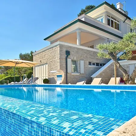 Sarah Villa Savudrija